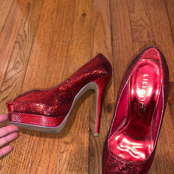 Red platform pumps - Picture 5 of 5
